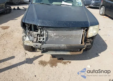 2010 Ford Escape Xlt из США, поврежденный, VIN 1FMCU0DG0AKA05225